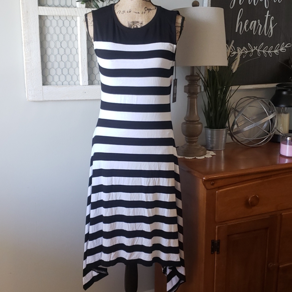 Vince Camuto Black and White Asymmetrical Dress